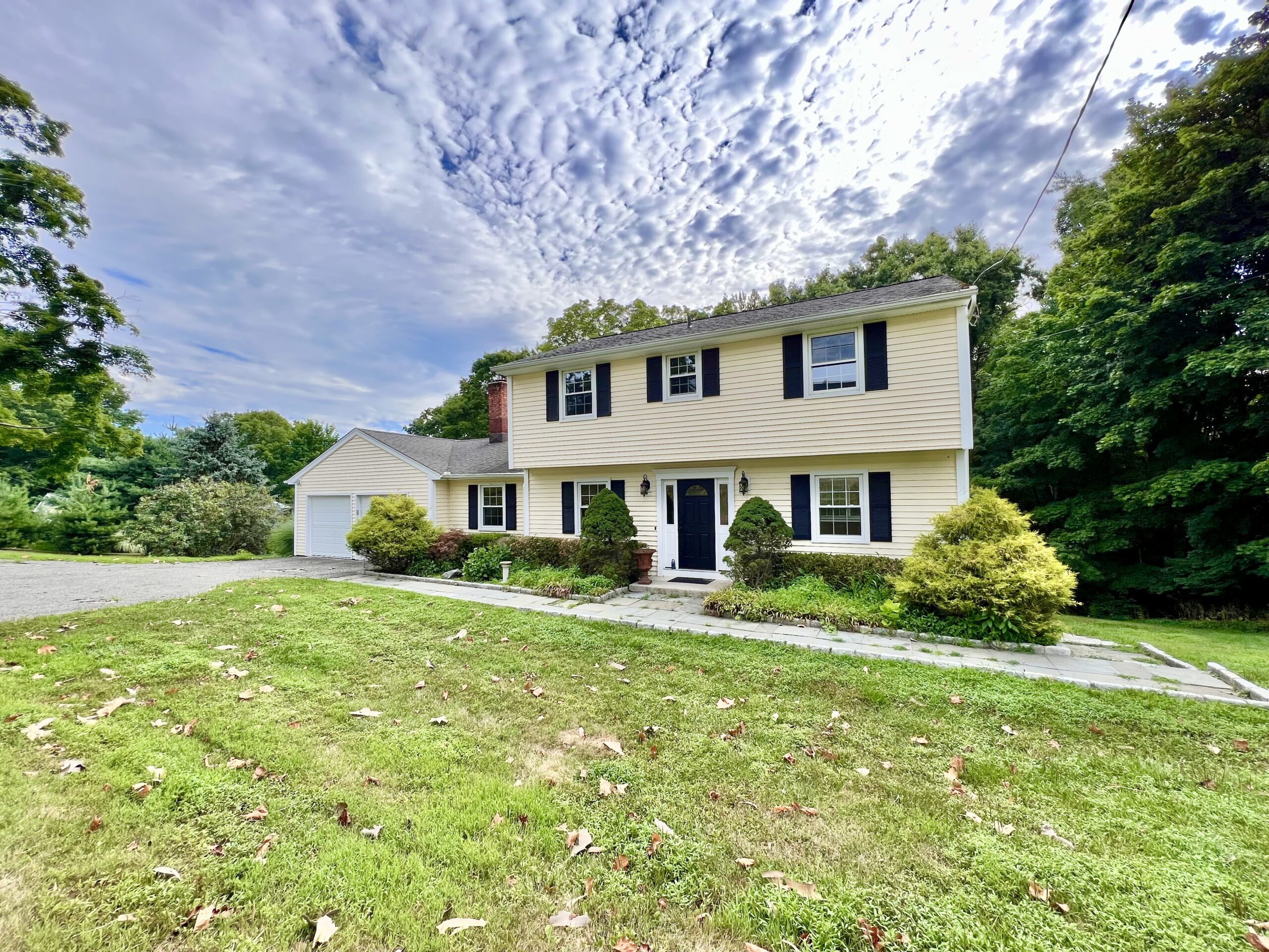 Brookfield CT home sold to first time homebuyers